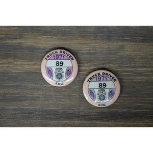 1971 Truck Driver Button Pin Lapel Gear Union Trades Council #89 Badge Vintage